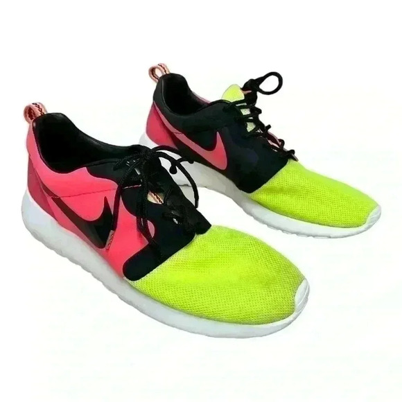 Nike  Roshe Running Trainers - Picture 1 of 7